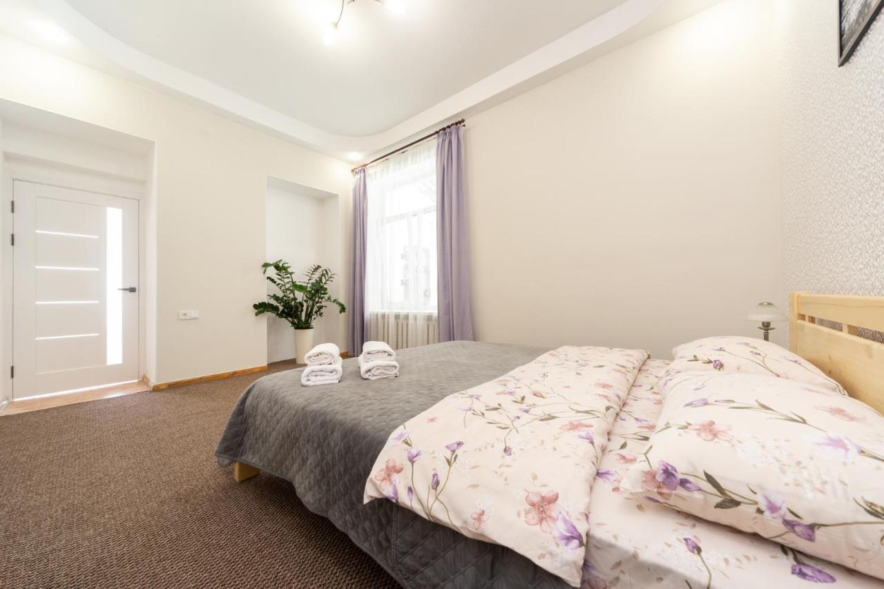 Apartment Center Of Odessa Exterior foto