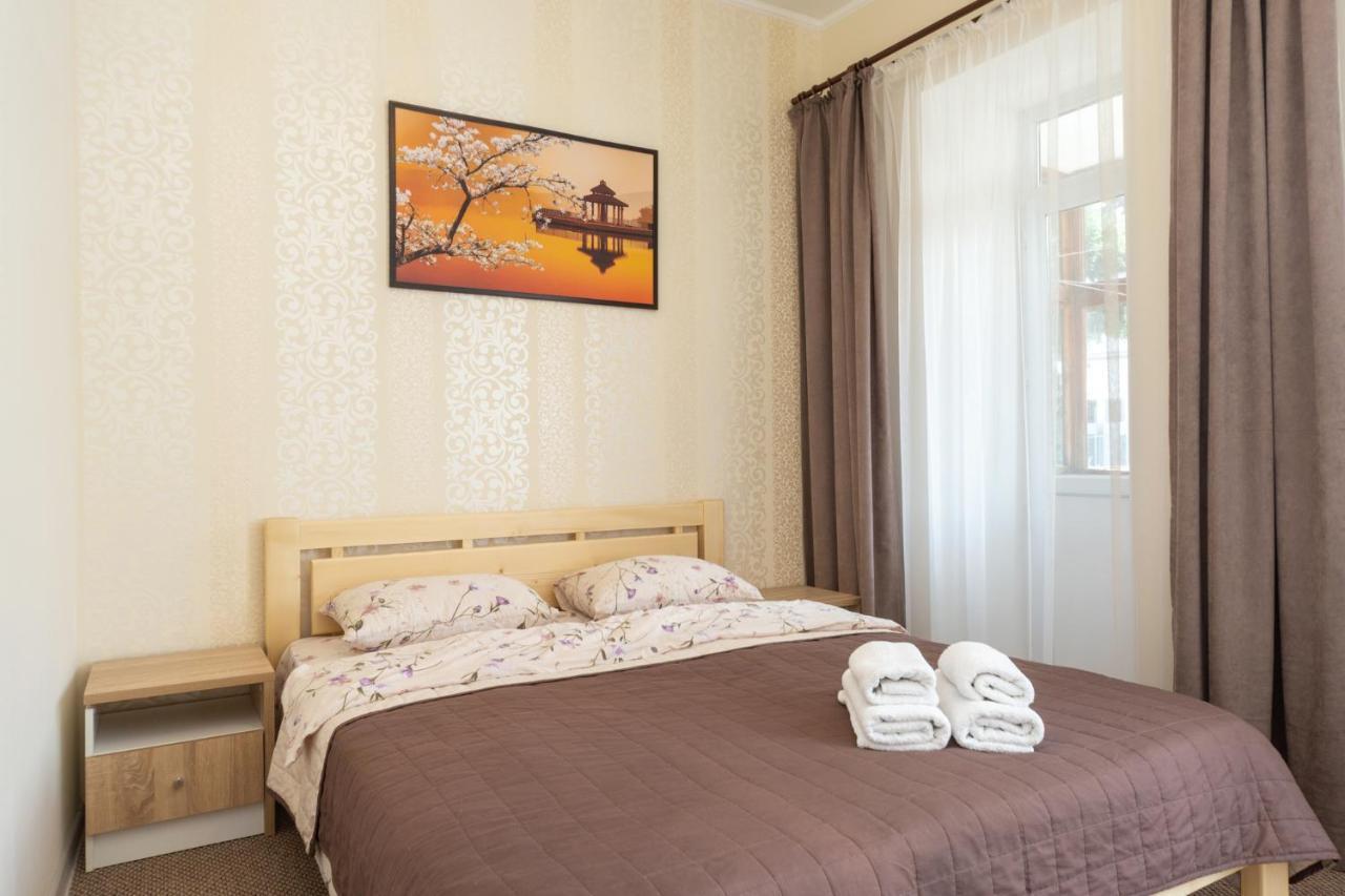 Apartment Center Of Odessa Exterior foto